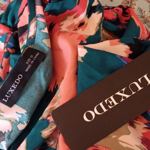 NWT Luxedo Abstrct Print Tulip Dress - Picture 11 of 16